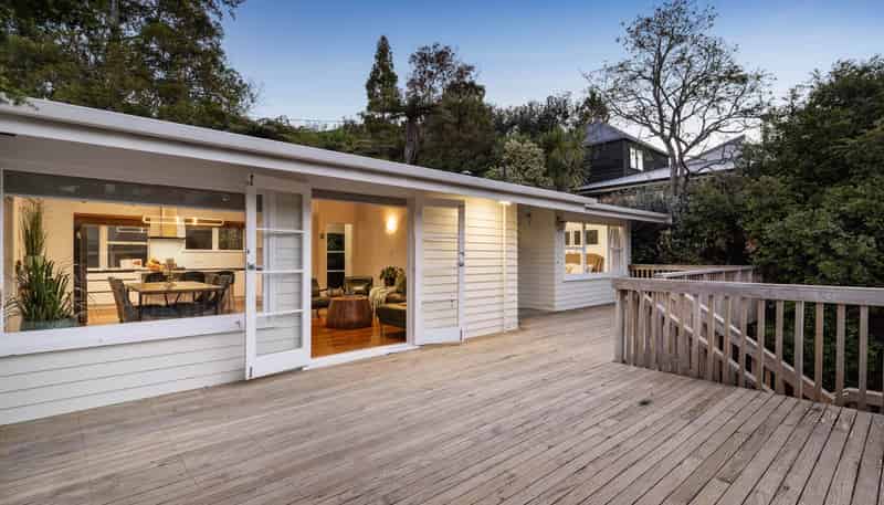 62 Braemar Road, Castor Bay