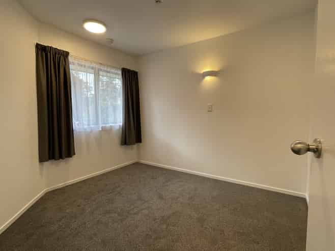 4/3  The Avenue, Albany