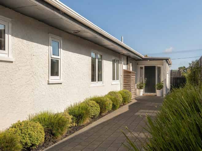 25 Te Hatepe Avenue, Taupo
