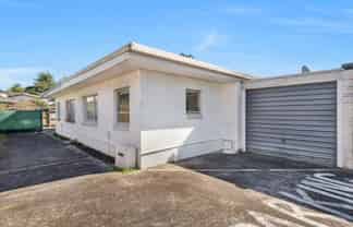 2/14 Aroha Avenue, Sandringham