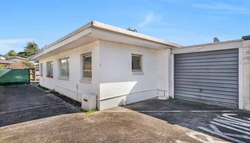 2/14 Aroha Avenue, Sandringham