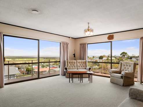 212 Reservoir Road, Thames