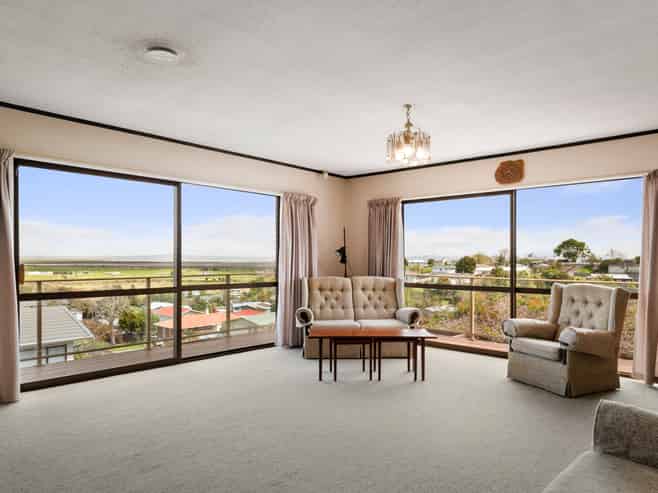 212 Reservoir Road, Thames