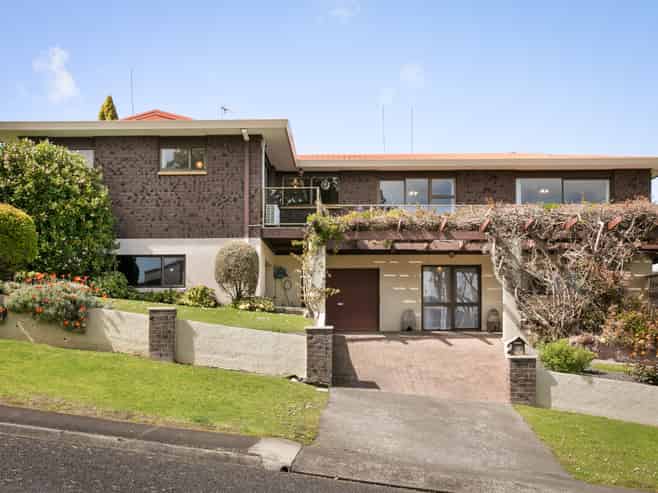 212 Reservoir Road, Thames