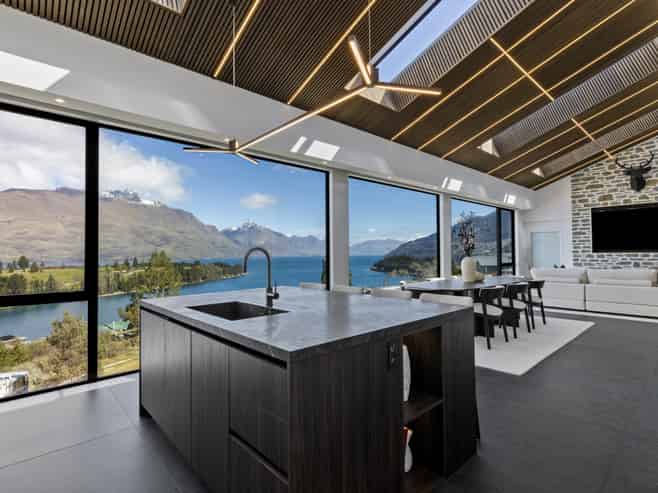 9 Earnslaw Terrace, Queenstown