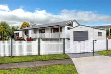 15 Hickford Place, Okato