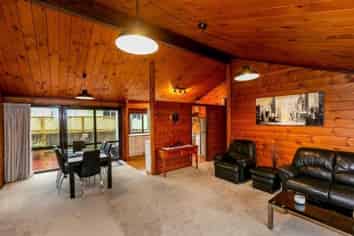 15 Hickford Place, Okato