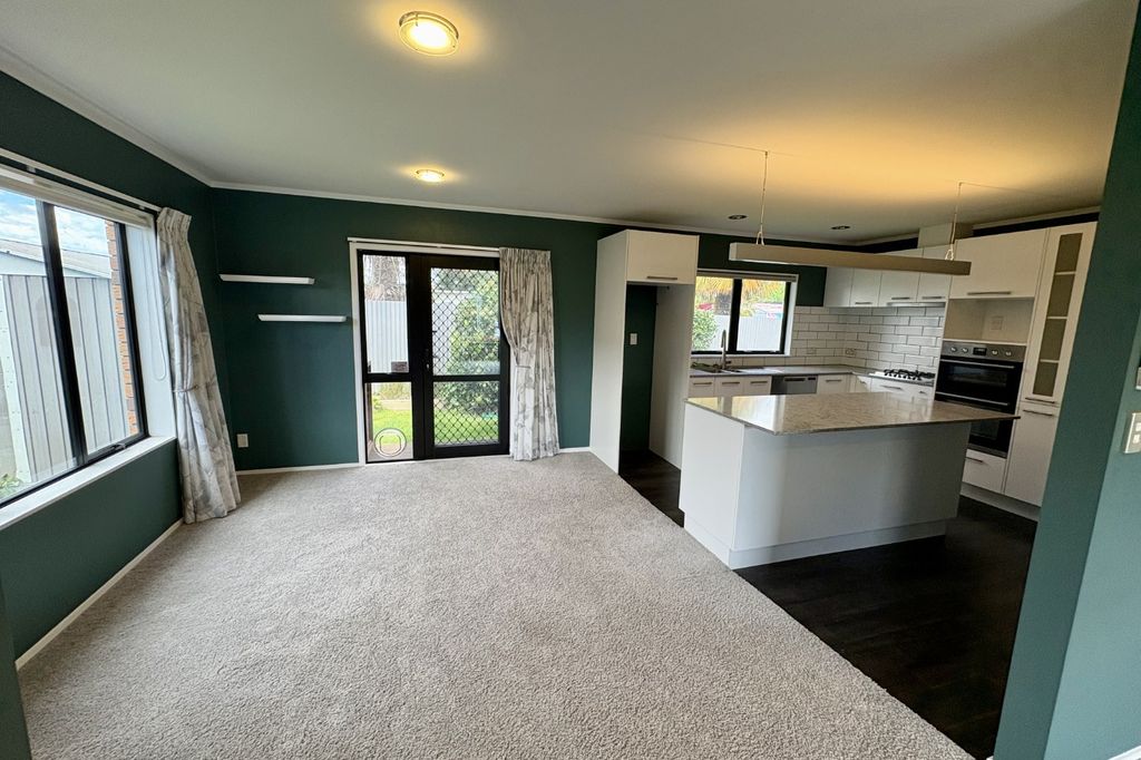 201C Windsor Avenue 4