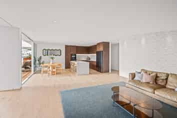 13 St Remy Lane, Redcliffs
