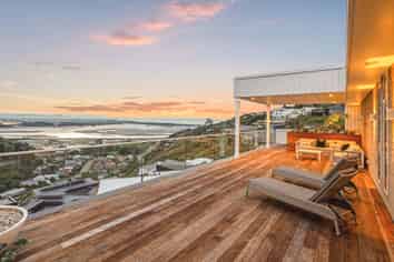 13 St Remy Lane, Redcliffs