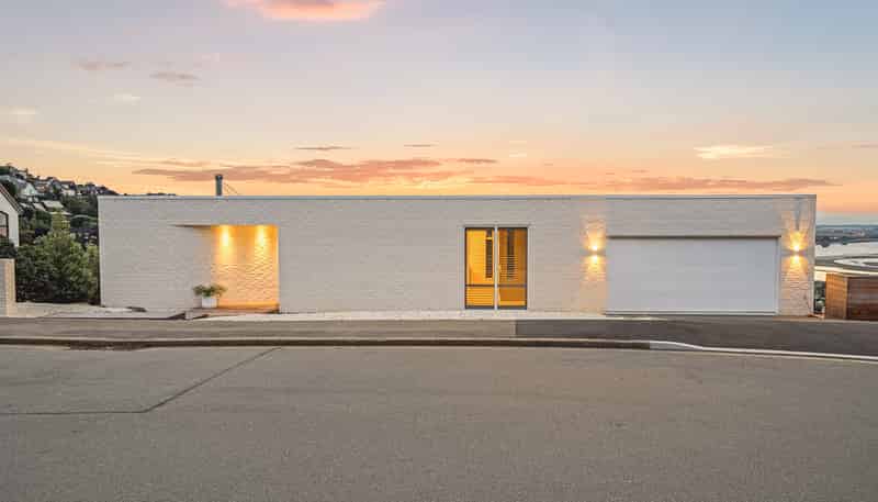 13 St Remy Lane, Redcliffs