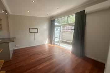 2/3 Picton Street, Howick