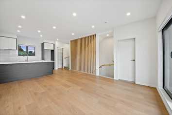 3/21 Erima Avenue, Point England