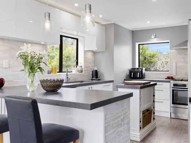 15 Henry Hill Road, Hilltop