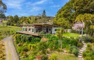 139 Tauroa Road, Havelock North