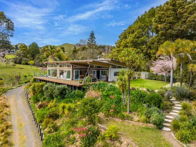 139 Tauroa Road, Havelock North