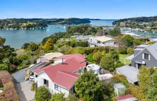 33 Green Road, Matakana