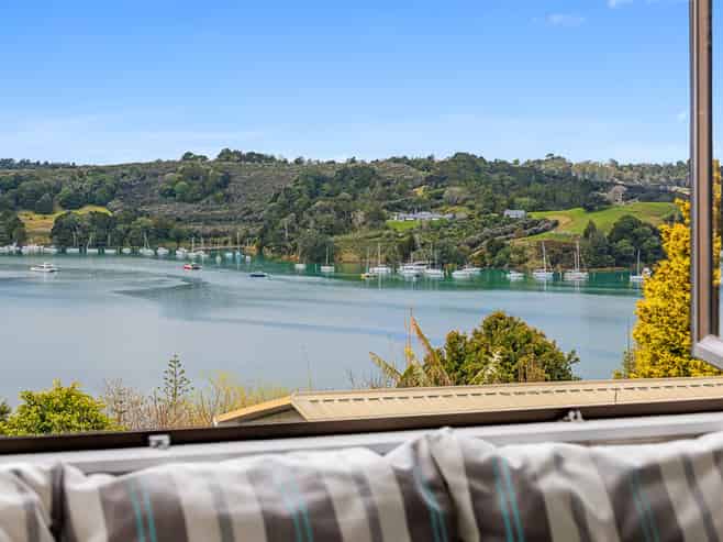 33 Green Road, Matakana