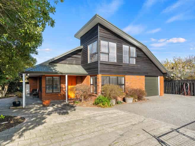 10A Opaki Road, Lansdowne