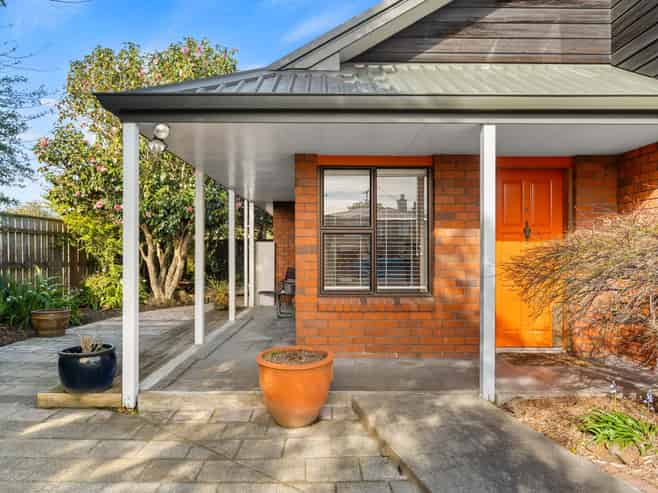 10A Opaki Road, Lansdowne