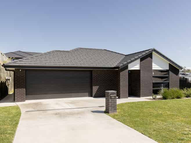 180 Adler Drive, Ohauiti