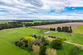 Receivership Sale: All offers considered on this multi titled land block