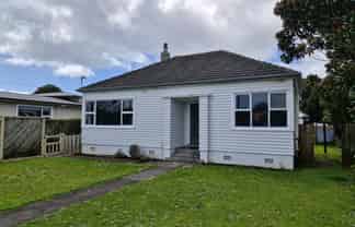 83 Brooklands Road, Brooklands