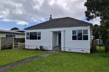 83 Brooklands Road, Brooklands