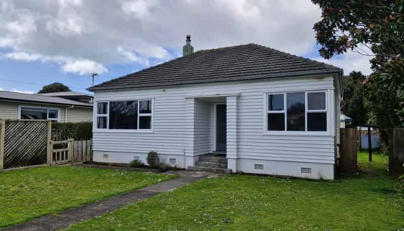 83 Brooklands Road, Brooklands