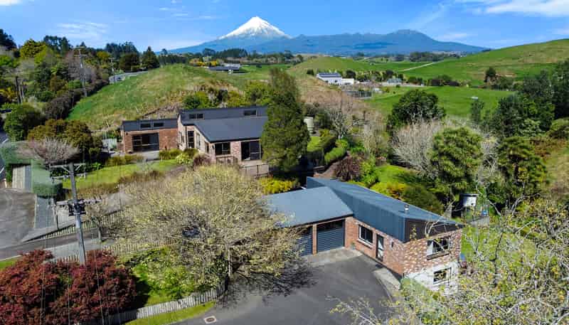 596 Carrington Road, Hurworth