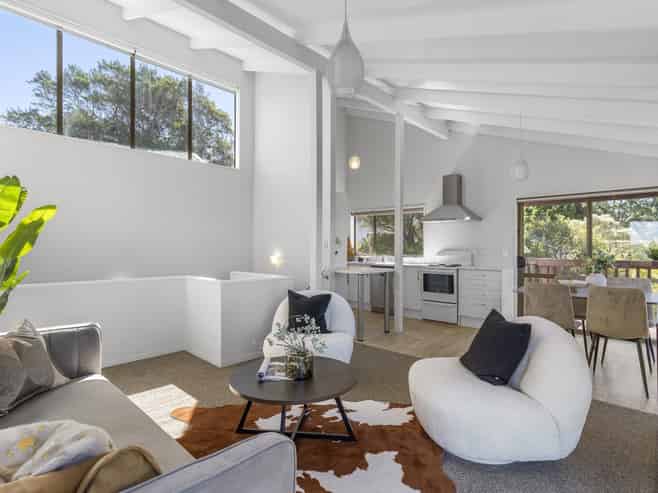1/18, 2/18 Glen Vista Road, Bayview