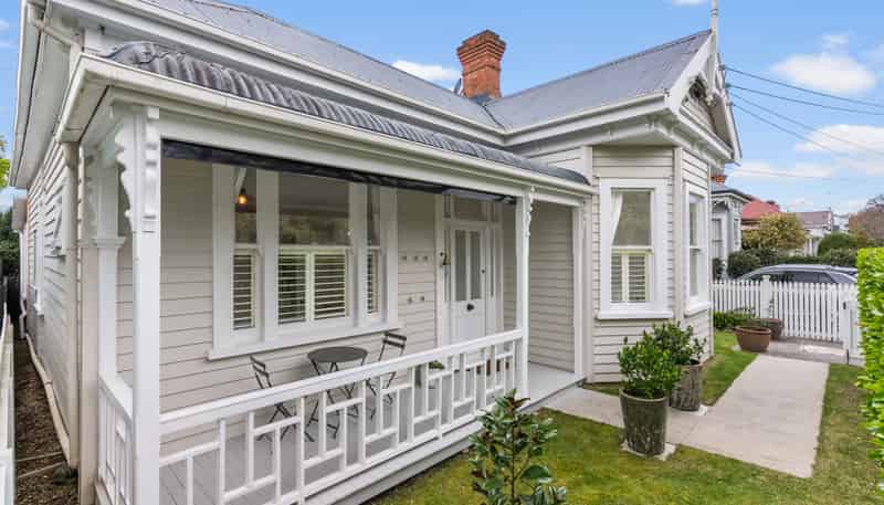 99 Burnley Terrace, Sandringham