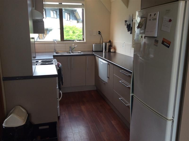 Central Queenstown Apartment 4