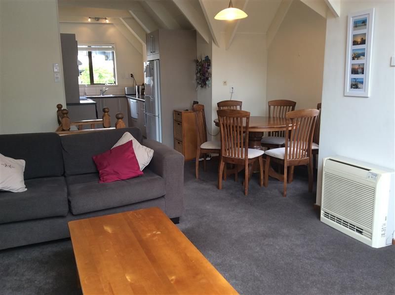 Central Queenstown Apartment 3