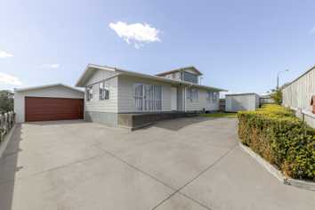 100 Riversdale Drive, Merrilands