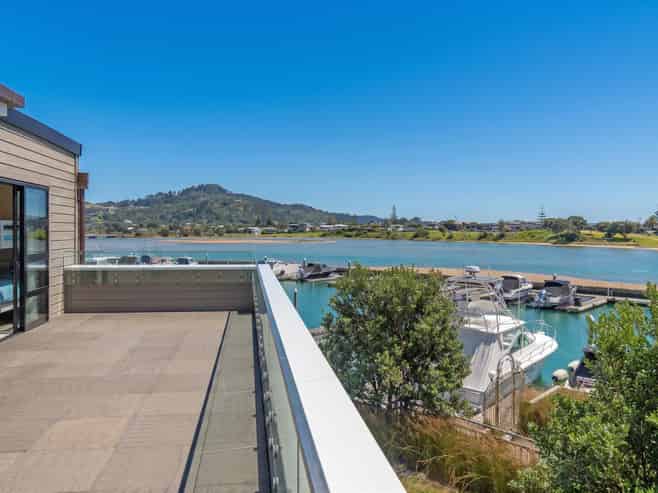 16/6 The Marina, Tairua