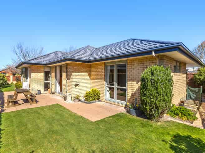 56 Becmead Drive, Harewood