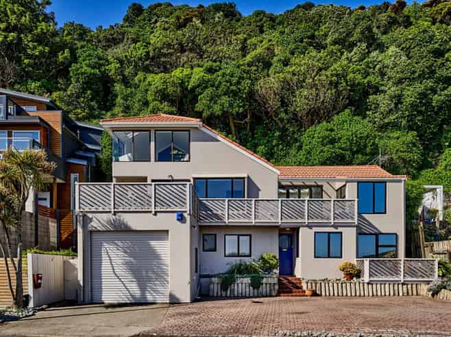 19 Moana Road, Plimmerton