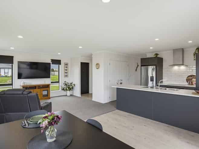 42 Tainui Street, Levin