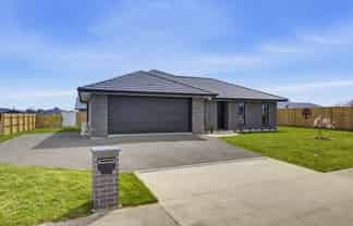 42 Tainui Street, Levin