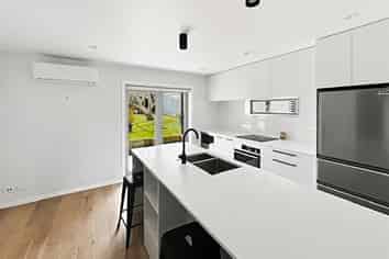 1/9 Queens Parade, Devonport