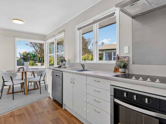 27 Joanna Place, Deanwell