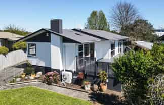 27 Joanna Place, Deanwell