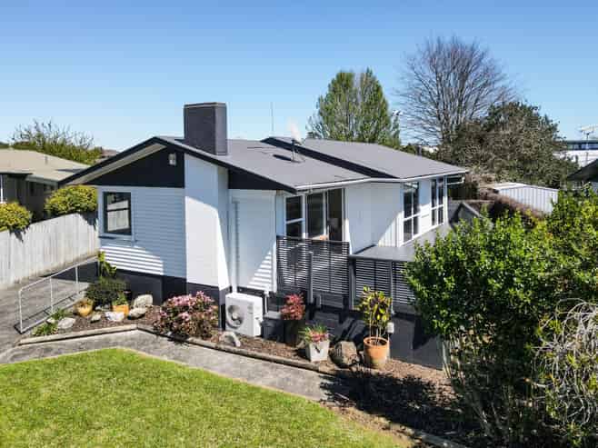 27 Joanna Place, Deanwell