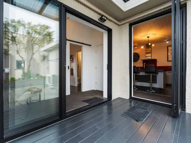 1/223 Queens Drive, Windsor