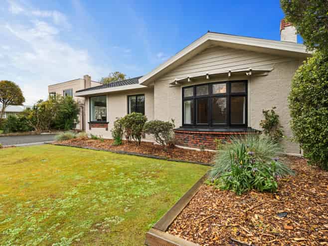 1/223 Queens Drive, Windsor