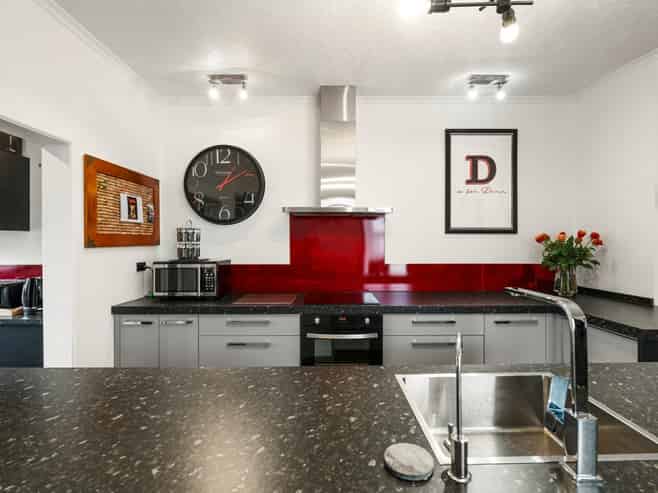 1/223 Queens Drive, Windsor