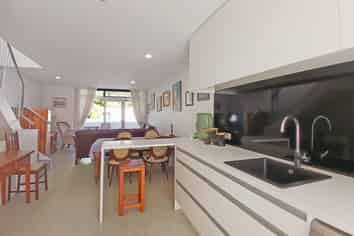 13/27 Birdwood Crescent, Parnell