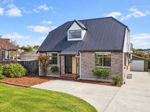 50 Poaka Avenue, Dinsdale