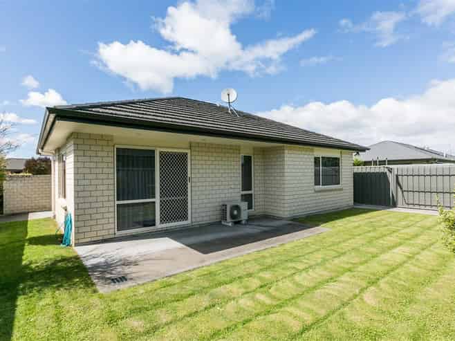 2a McNaughton Place, Onekawa